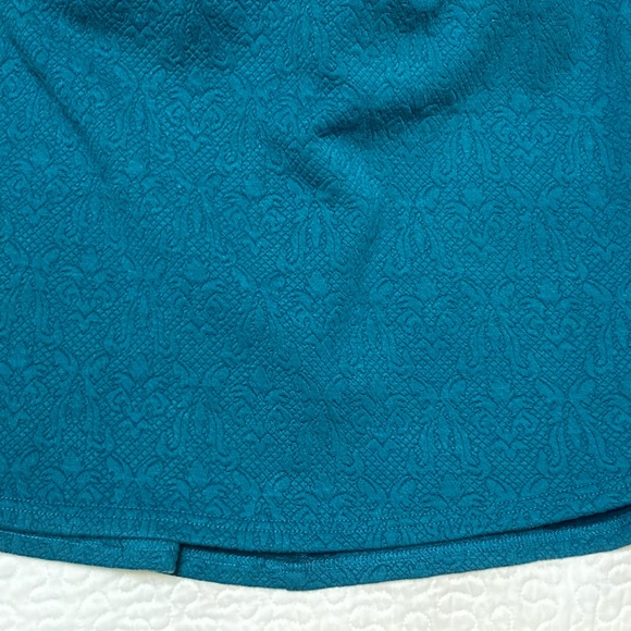 Blue clair rarely has been used and is great for causal and events - Picture 4 of 9